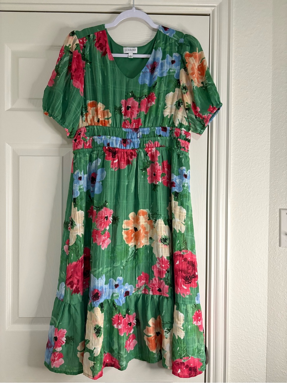 Luxology Green Floral Midi Dress